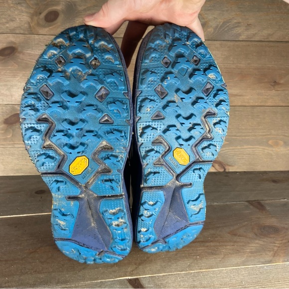 hoka one speedgoat 3 womens size 9.5 shoes blue athletic trail hiking sneakers - Picture 7 of 9